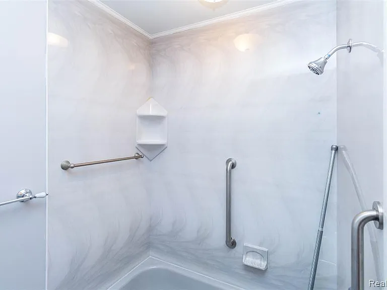 7580 Thornwood St — Photo 19