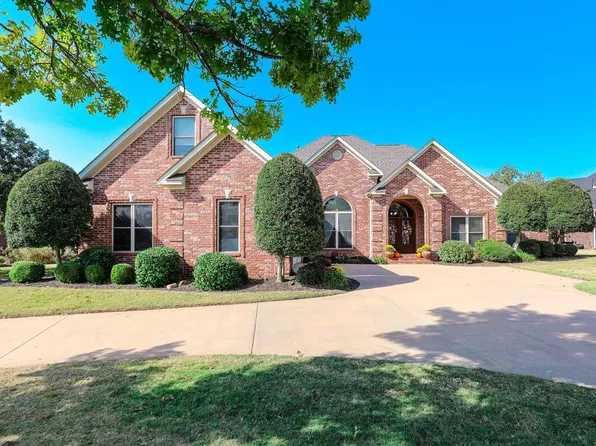 5012 Pebble Beach Dr, Benton, AR 72019