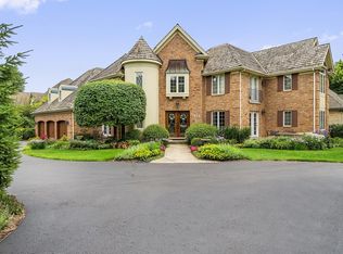 949 N Washington St, Hinsdale, IL 60521