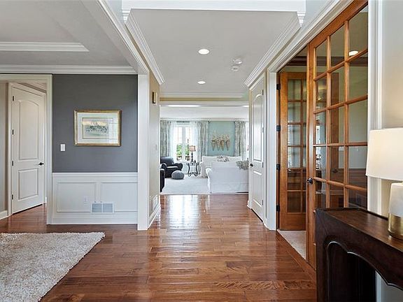 4th image of 115 Pemberley Dr