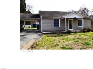 7676 E Holly Grove Rd, Thomasville, NC 27360