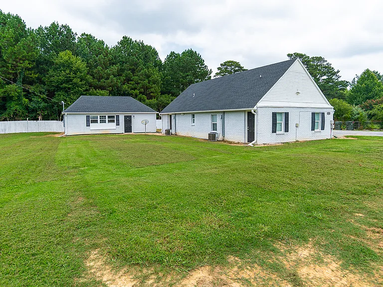 2515 Grimwood Rd #B — Photo 17