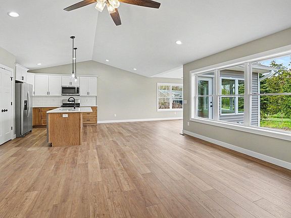 5th image of 7827 Hatton Cir