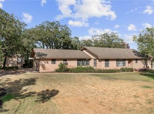 3200 Kent St, Bryan, TX 77802