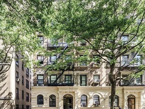 2nd image of 205 W 91st St APT 4C