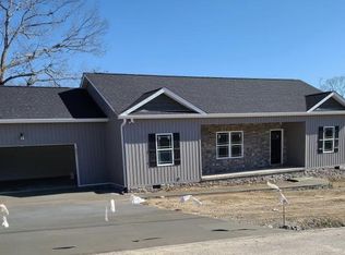 8410 W Crabtree Rd, Hixson, TN 37343