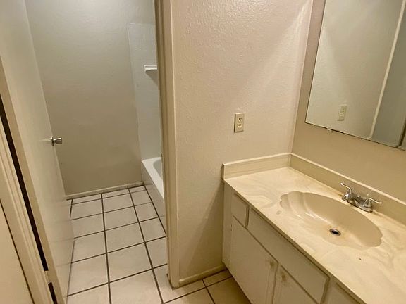 3rd image of 4140 N 104th Dr