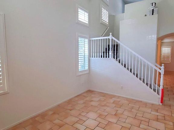 2nd image of 5463 Avignon Ct