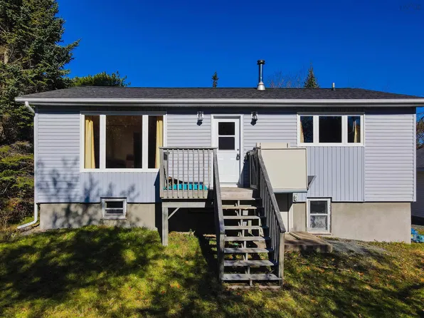 317 Etter Rd, Mount Uniacke, NS B0N 1Z0