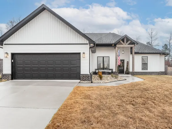 4093 Hampton Dr, Benton, AR 72019