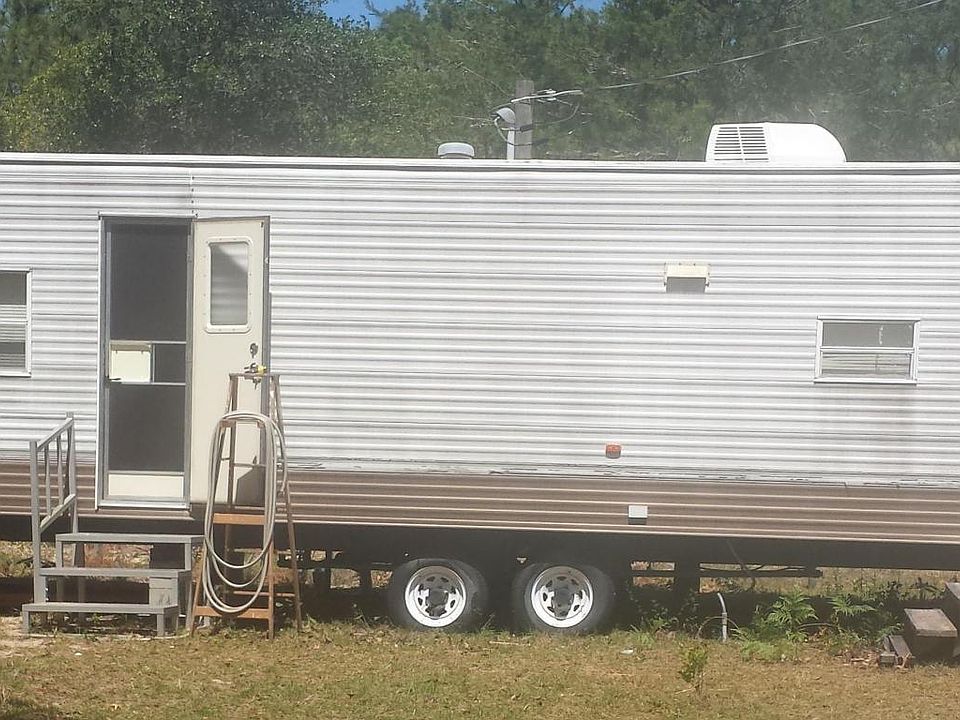 1st image of 6895&6901 Gilda Ct