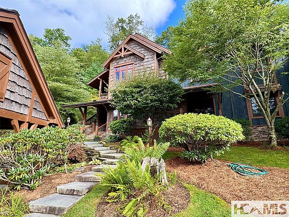 2nd image of 462 Birchwood Drive #12C