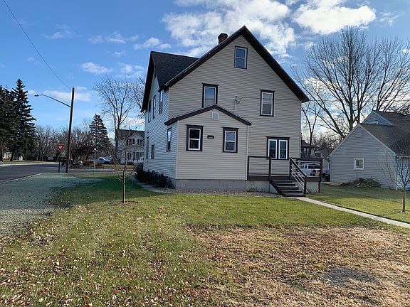 4th image of 776 Bradley Ave