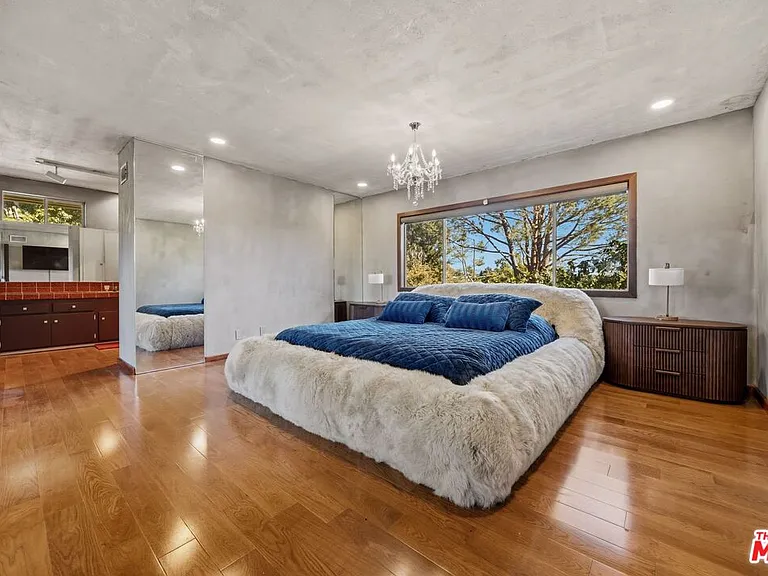 1133 Somera Rd — Photo 25