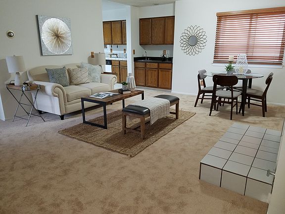 3rd image of 278 Barbara Ln