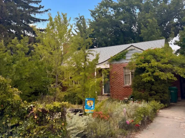 236 Bonnie Briar Pl, Reno, NV 89509