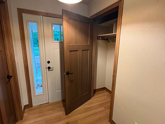 3rd image of 3367 Glendale Ave