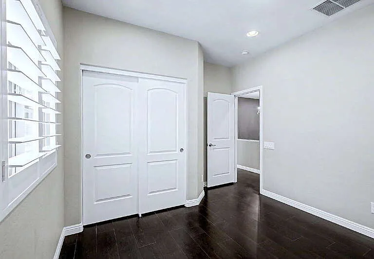 10772 W Yearling Rd — Photo 37