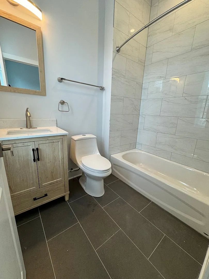 882 N 41 — Photo 4