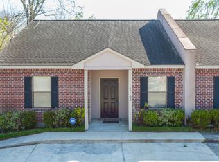 9168 Pecan Tree Dr, Baton Rouge, LA 70810