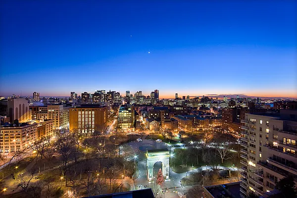 Sold by Ann Weintraub, Ltd. | media 9