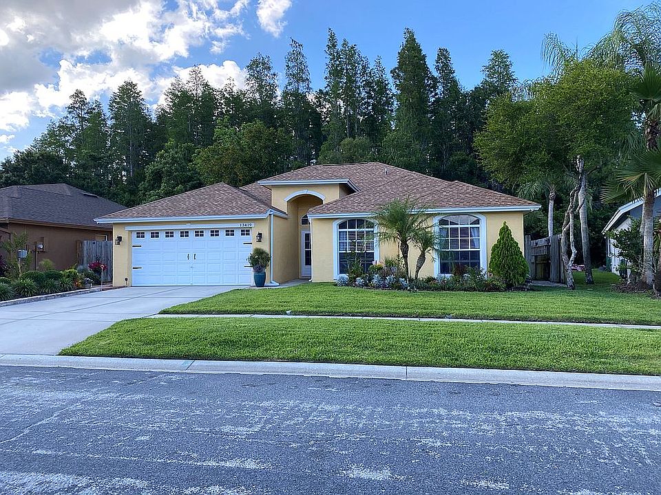 2nd image of 13419 Roslyn Pl