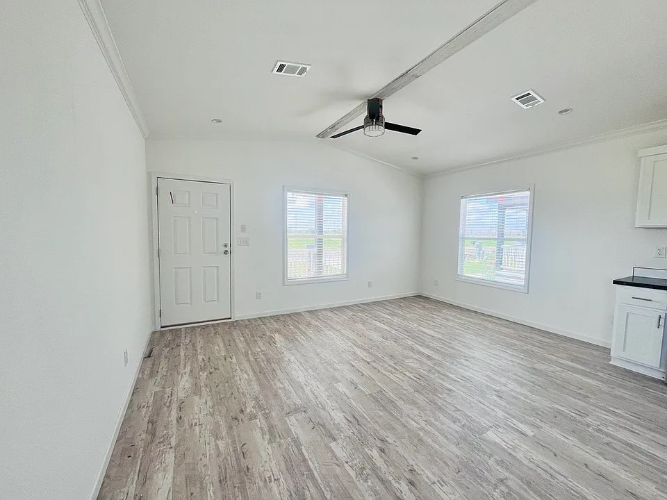 2977 Chamber Pkwy