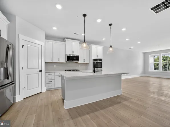 3704 Elizabeth River Dr, Upper Marlboro, MD 20772