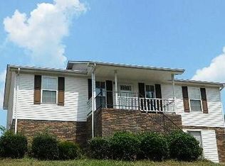 206 Cumberland Cove Dr, Carthage, TN 37030