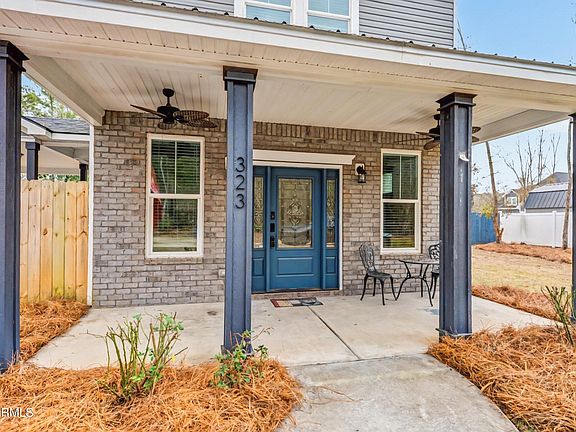 3rd image of 323 Capers Rd