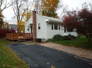 10 Hanley Lane, Warren, RI 02885