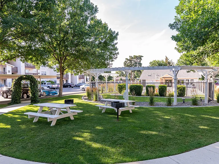 Desertbrook | Exterior Picnic Area