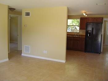 4th image of 5613 Brooklyn Ave