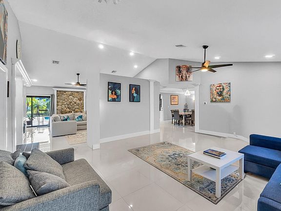 5th image of 11266 NW 10th Place