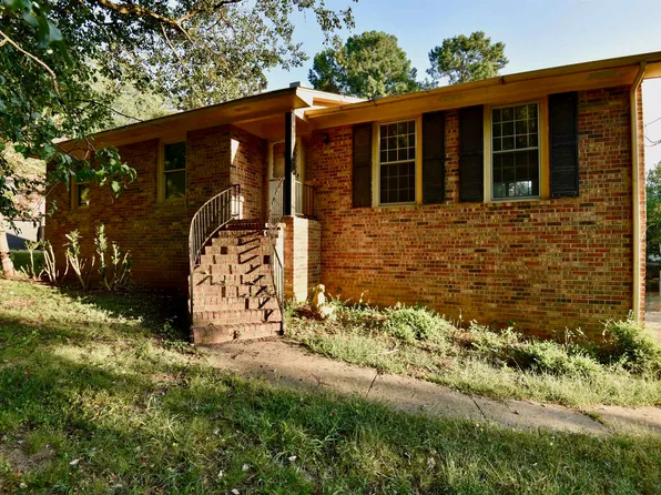 2606 Guenevere Ave SE, Huntsville, AL 35803