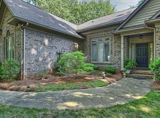 4116 Woodfox Dr, Charlotte, NC 28277