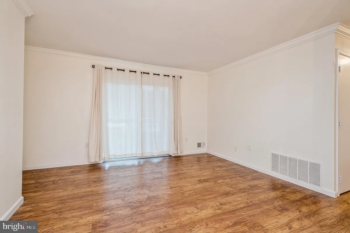 Building Photo - 101 Quince Ct