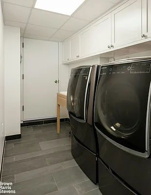 Laundry, photo 1