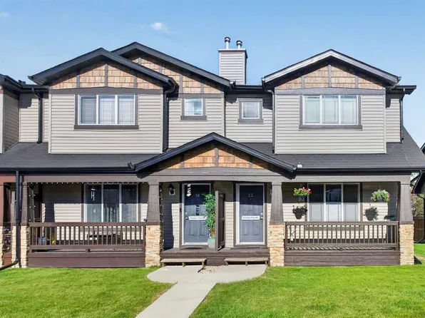 22 W Panatella Park NW, Calgary, AB T3K 6K4