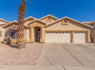 893 S Surfside Dr, Gilbert, AZ 85233