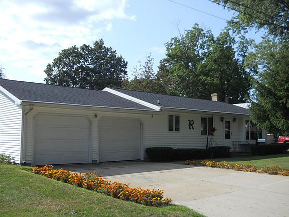 2nd image of 312 Sherman St