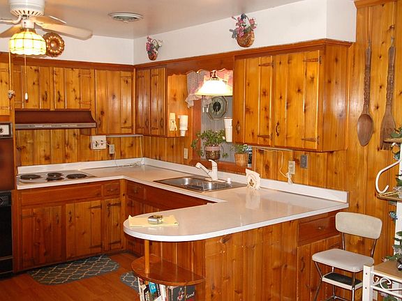 5th image of 3129 Larkspur Dr