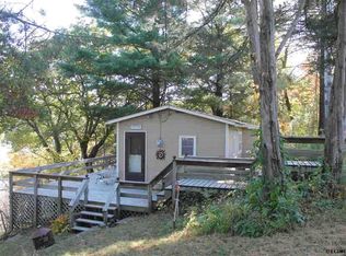 26506 212th Ave, Manchester, IA 52057