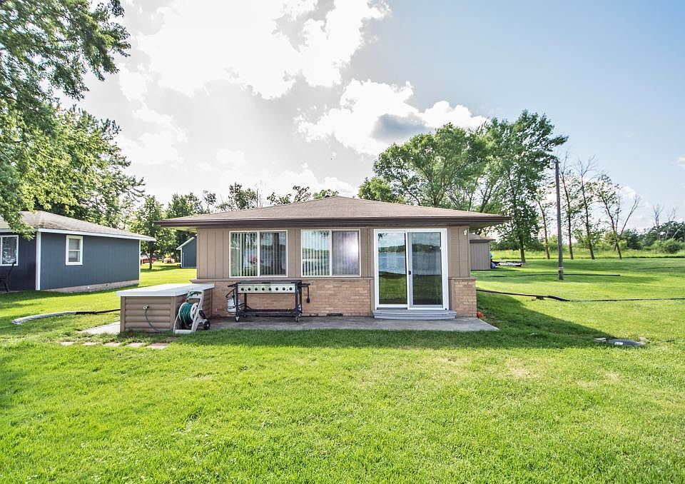 1st image of 47834 Dunn Ln