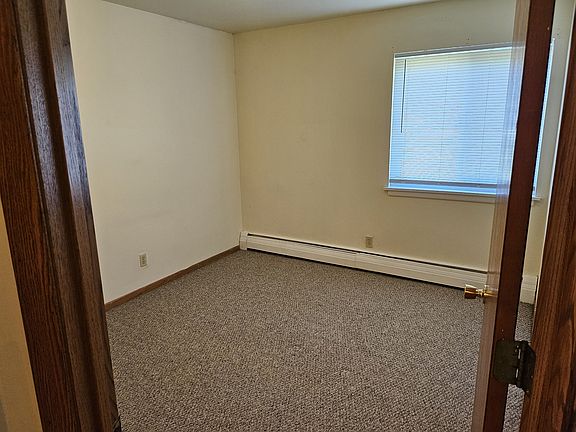 4th image of 313 E Market St APT 26