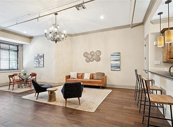 4th image of 433 Gravier St Unit 1