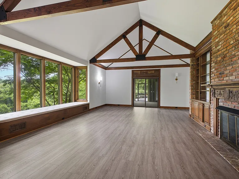 5612 Stanford Ct — Photo 5