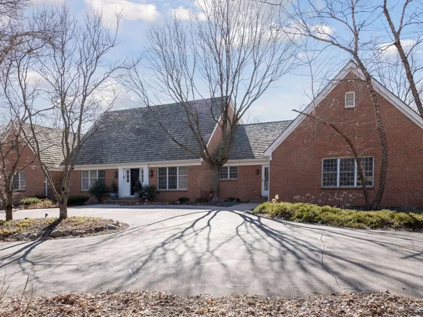 425 Ferndale Rd N, Wayzata, MN 55391