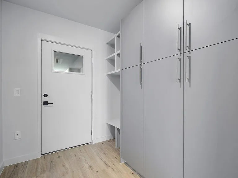 4004 Banister Ln #211 — Photo 9