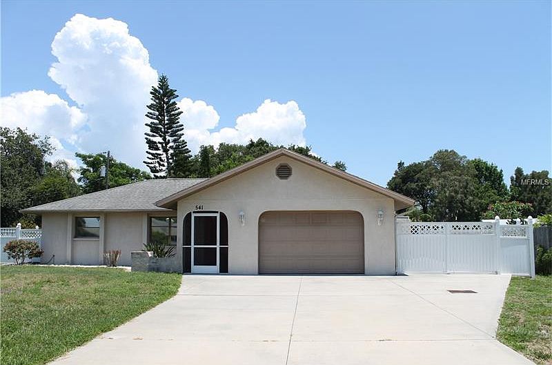 1st image of 541 Palmetto Dr